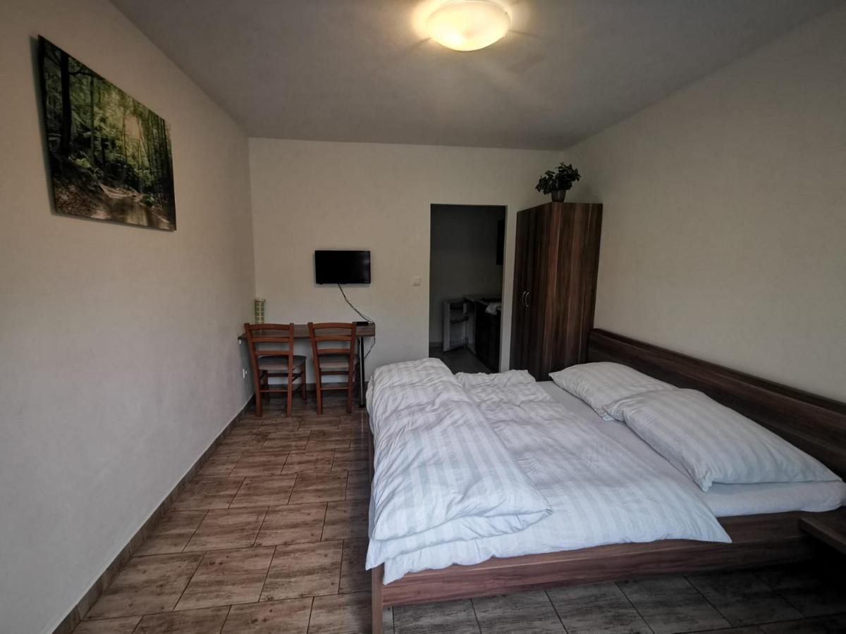 Apartmany Pod Landstejnem Stare Mesto  Exteriör bild